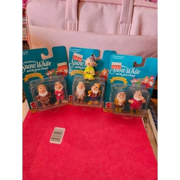 Vintage Mattel Snow White and the 7 Dwarfs( 6 Disney 1 Applause)